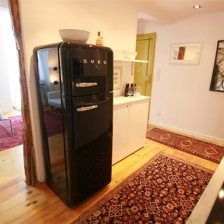 公寓 Sparkling 4 Bedroom In *